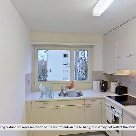 Cozy With Balcony And Kitchen